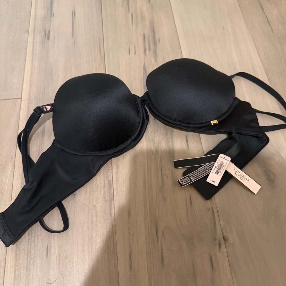 Victoria's Secret Black Push-Up Bra Size 32DD